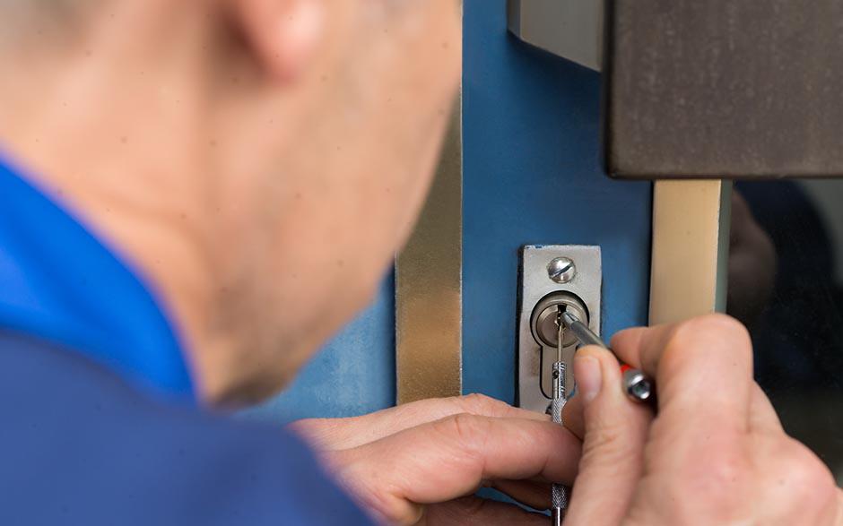tarif horaire serrurier Montigny-Lencoup